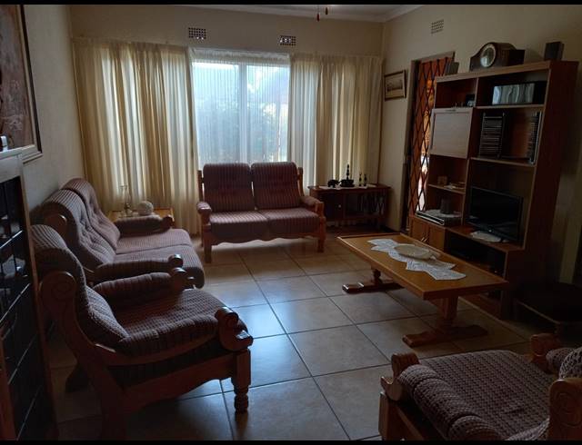 3 BEDROOM FREESTANDING SOLD IN STILFONTEIN EXT 4